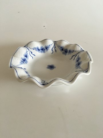 Bing and Grondahl Empire Wavy Dish No. 227