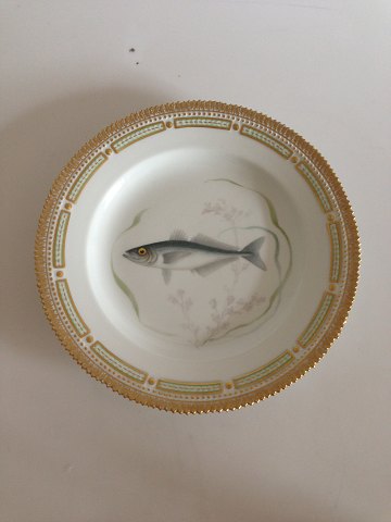 Royal Copenhagen Flora Danica Fish Plate No 19/3549