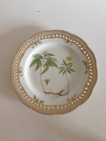 Royal Copenhagen Flora Danica Dinner Plate with pierced border 20/3553