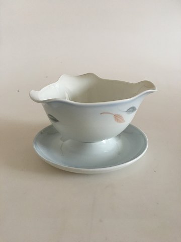 Bing and Grondahl Falling Leaves Gravy Boat No. 311