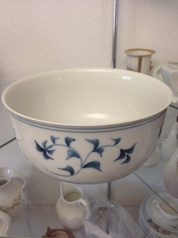 Royal Copenhagen Noblesse Bowl No 15122