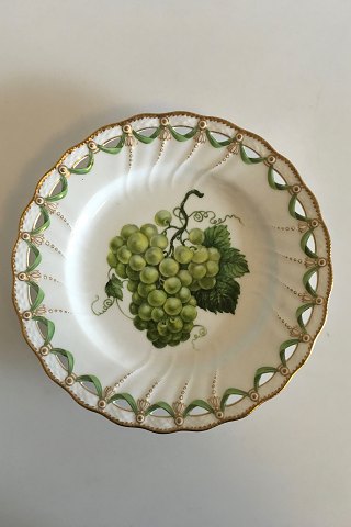 Royal Copenhagen Saxon Flower Fruit Plate No 429/1746