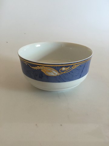 Royal Copenhagen Blue Magnolia Small Serving Bowl No 577