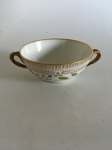 Royal Copenhagen Flora Danica Bouillon Cup No 20/3612