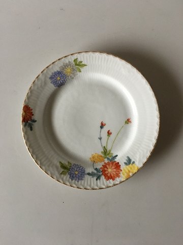 Royal Copenhagen No 93 White Half Lace w. Flowers and Gold Cake / Dessert Plate