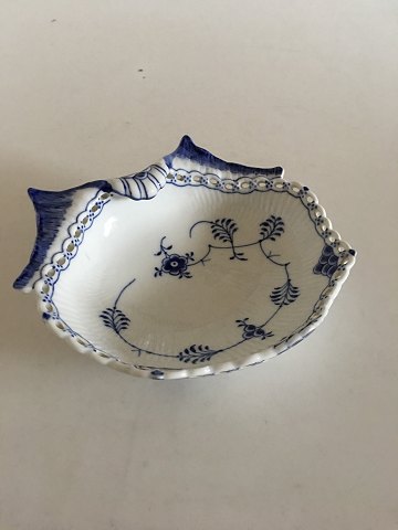 Royal Copenhagen Blue Fluted Full Lace Bowl No 1075