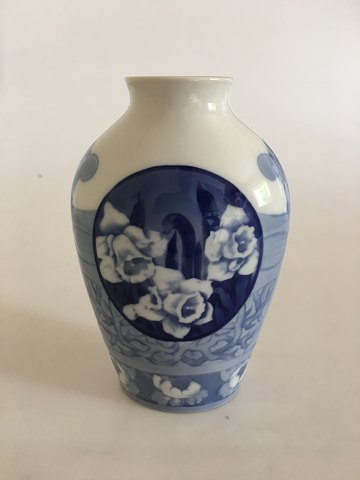 Bing & Grondahl 1916 Easter Vase