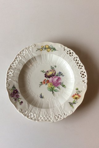 Royal Copenhagen Saxon Flower Dinner-/Fruit Plate Premium model with pierced 
border