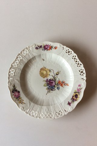 Royal Copenhagen Saxon Flower Dinner-/Fruit Plate Premium model with pierced 
border