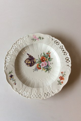 Royal Copenhagen Saxon Flower Dinner-/Fruit Plate Premium model with pierced 
border