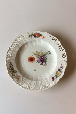 Royal Copenhagen Saxon Flower Dinner-/Fruit Plate Premium model with pierced 
border