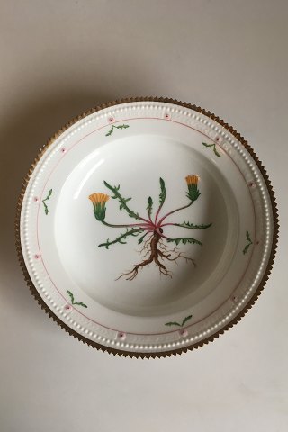 Royal Copenhagen Flora Danica Dessert Plate No 735/3546