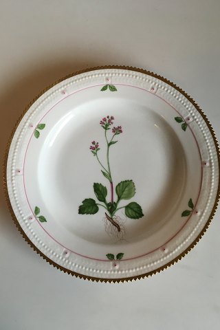 Royal Copenhagen Flora Danica Dinner Plate No 735/3549