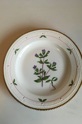 Royal Copenhagen Flora Danica Dinner Plate No 735/3549