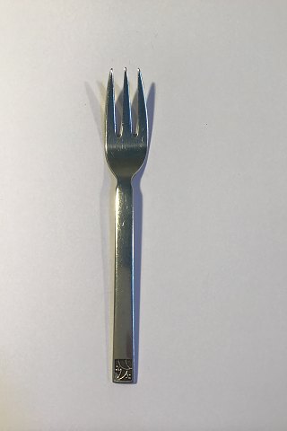 Evald Nielsen Silver/Sterling Silver No 33 Cake Fork