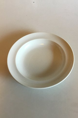 Royal Copenhagen Hvidpot Deep Plate No 6291/605