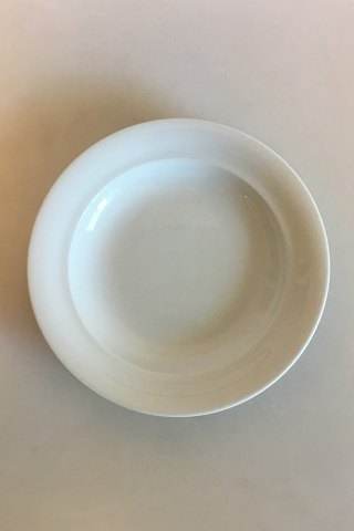 Royal Copenhagen White Magnolia Deep Plate No 605