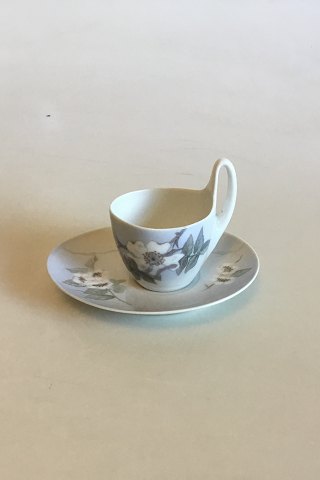 Royal Copenhagen Art Nouveau Pattern 4 High handle cup with Saucer No 90/4, 
1375/1052