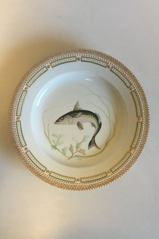 Royal Copenhagen Flora Danica Fish Plate No 20/3549