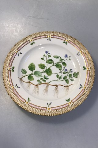 Royal Copenhagen Flora Danica Plate No 20/3549