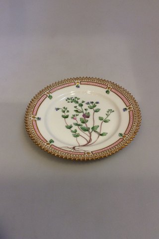 Royal Copenhagen Flora Danica Cake Plate No 20/3552