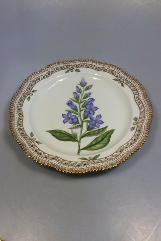 Royal Copenhagen Flora Danica Plate with pierced border No 20/3526