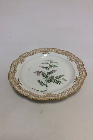 Royal Copenhagen Flora Danica Charger plate with pierced border No 20/3574