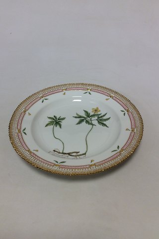 Royal Copenhagen Flora Danica Dinner Plate No 624(3549).