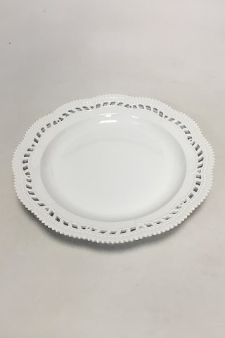 Royal Copenhagen Flora Danica Pearl pattern White Plate with pierced border 3553