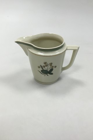 Royal Copenhagen Quaking Grass Creamer No 884/9480