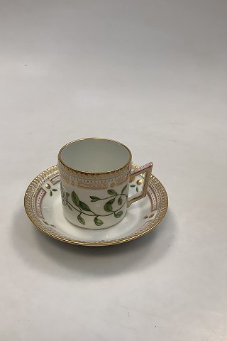 Royal Copenhagen Flora Danica Chocolate Cup No 20/3512/3513