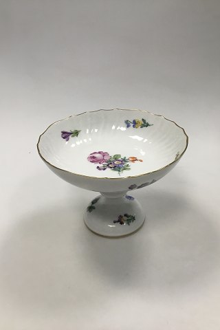 Royal Copenhagen Saxon Flower Light Cake Bowl on Tall Foot No 1528