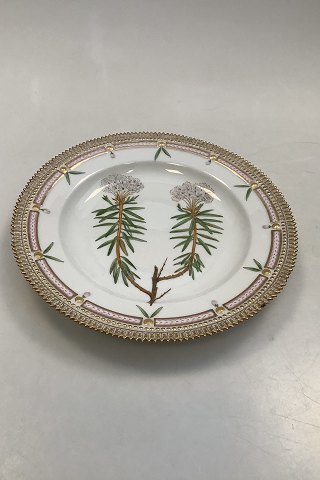 Royal Copenhagen Flora Danica Dinner Plate No. 20/3549