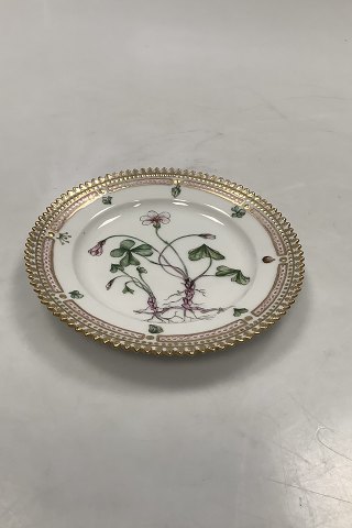 Royal Copenhagen Private Painted Flora Danica Cake Plate No 3552