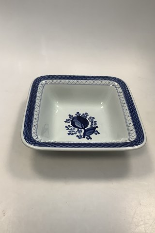 Royal Copenhagen / Aluminia Blue Tranquebar Square Bowl No 1335