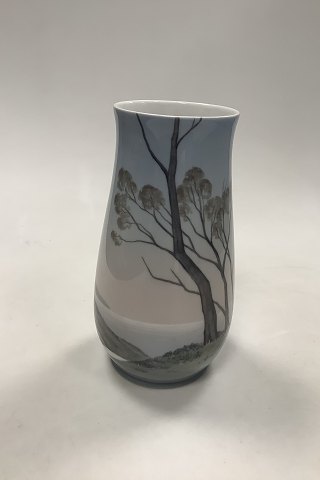 Bing and Grondahl Art Nouveau Vase No. 8671 / 209