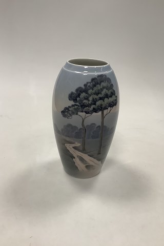 Bing og Grondahl art Nouveau Vase No 8692 / 251