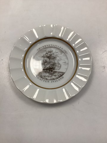 Royal Copenhagen Aluminia Søværnets Juleplatte 1983