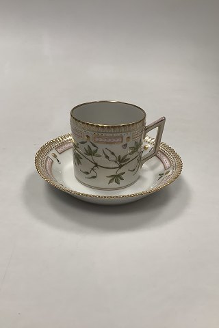 Royal Copenhagen Flora Danica Chocolate Cup No 20/ 3512 / 3513