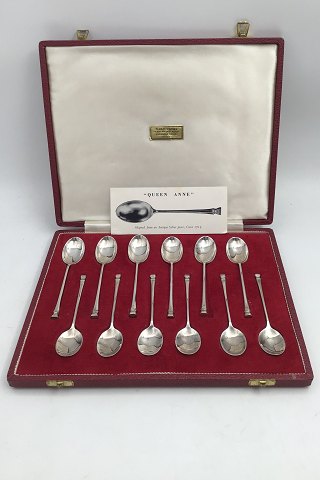 Francis Howard, Sheffield, England, Sterling Silver, Queen Anne Coffee Spoon + 
Mocha Spoon (6+6)