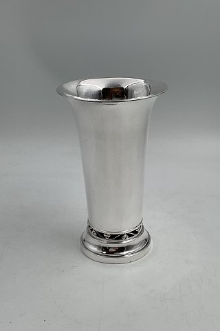 Georg Jensen Sterling Silver Vase No. 469A (1925-1932) Harald Nielsen MODEL