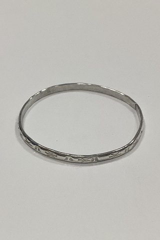 Modern Armring Bangle in Silver
