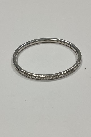 Modern Armring Bangle in Silver by Hugo Grün