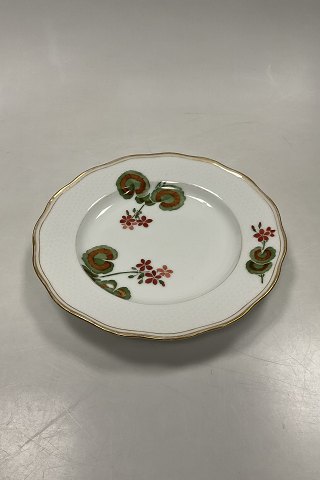 Royal Copenhagen Art Nouveau Pattern No. 225 Geranium Dinner Plate No. 2029