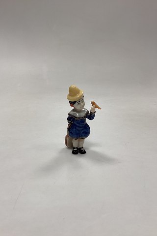 Royal Copenhagen Figurine - The Little White Clown No. 211