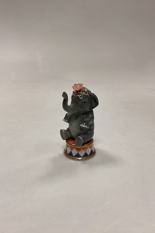 Royal Copenhagen Figurine - Circus Elephant No. 208