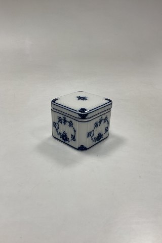 Royal Copenhagen Blue Fluted Plain Bonbonniere No. 2318