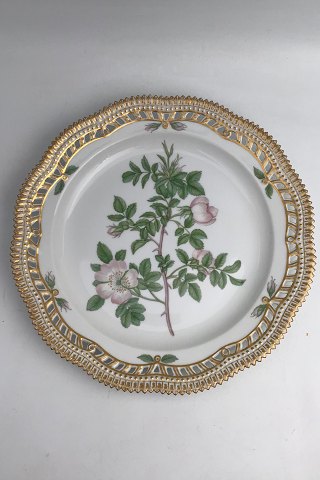 Royal Copenhagen Flora Danica Plate with pierced border No. 20/3526.