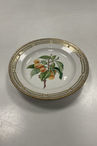 Royal Copenhagen Flora Danica Fruit Plate No 429/3573
