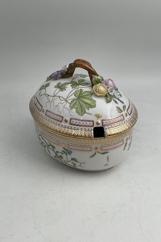 Royal Copenhagen, Dinnerware